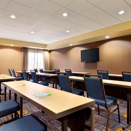 Отель Courtyard By Marriott Stafford Quantico Triangle Экстерьер фото