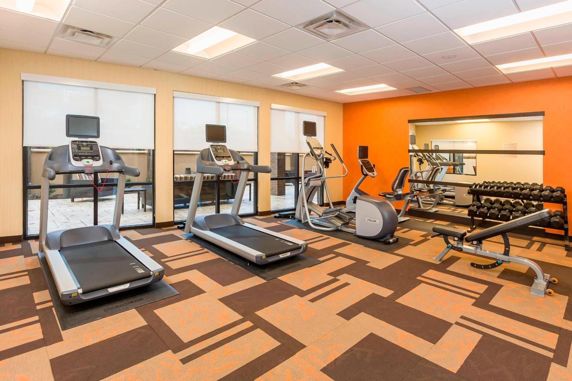 Отель Courtyard By Marriott Stafford Quantico Triangle Экстерьер фото