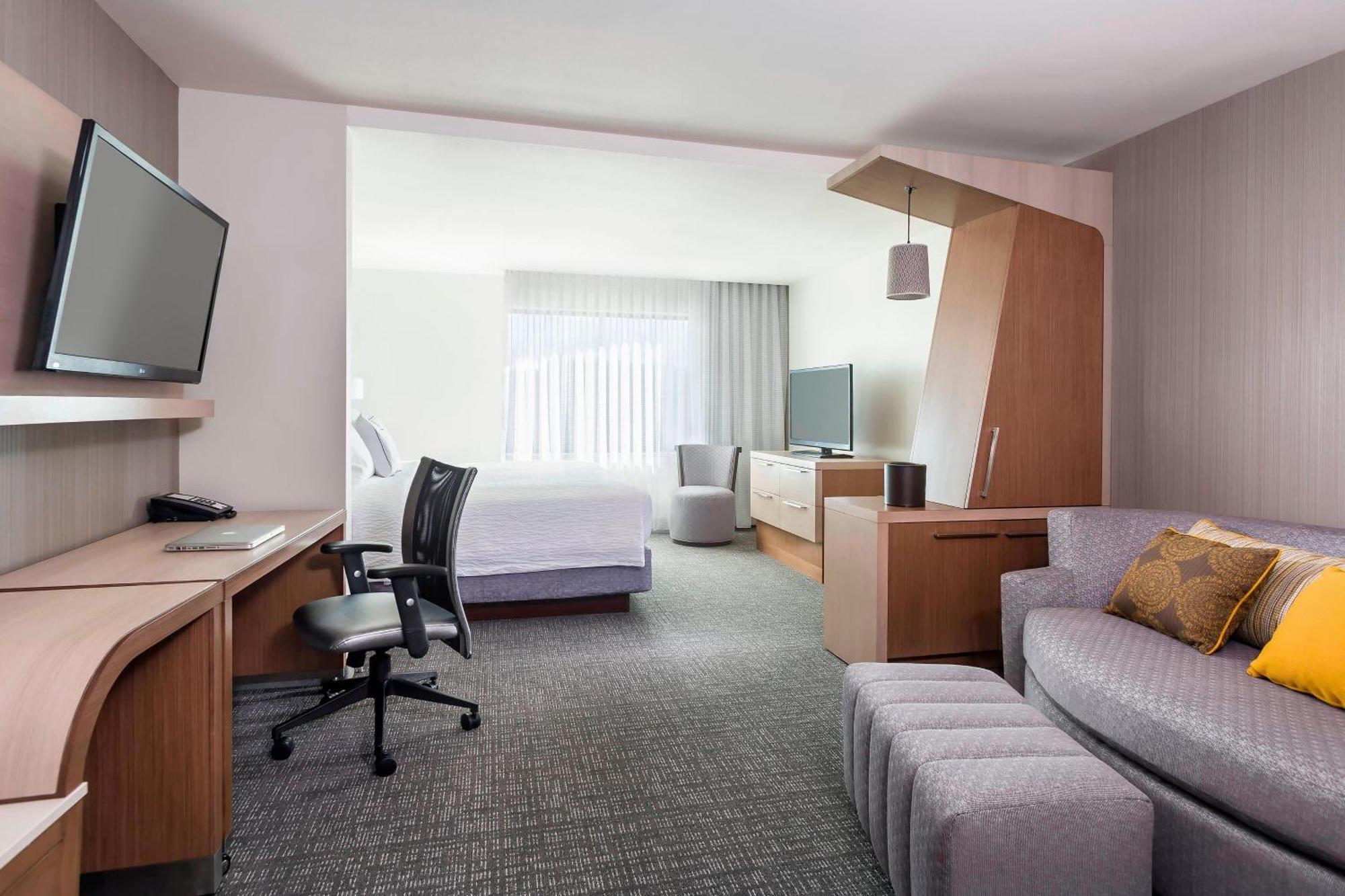 Отель Courtyard By Marriott Stafford Quantico Triangle Экстерьер фото